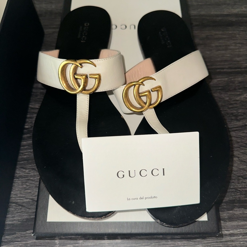 Gucci, leather white flip-flops